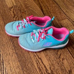Sketchers girls sneakers size 2